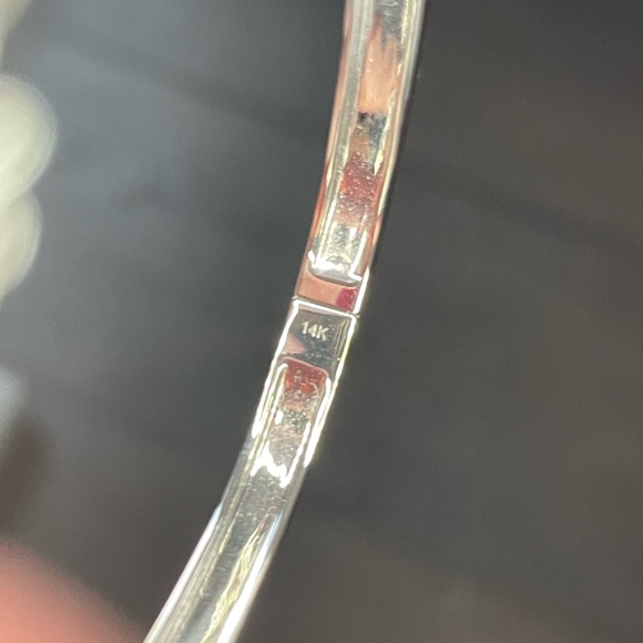 Ring Concierge Fluted White Gold Bangle 17 cm - Picture 10 of 15